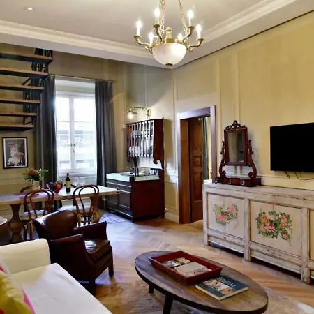 Santa Croce-2 By Interhome *